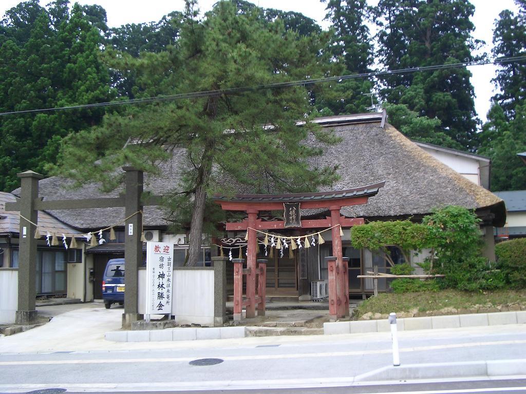 Hotel Shukubo Kanbayashi Katsukane Tsuruoka Esterno foto